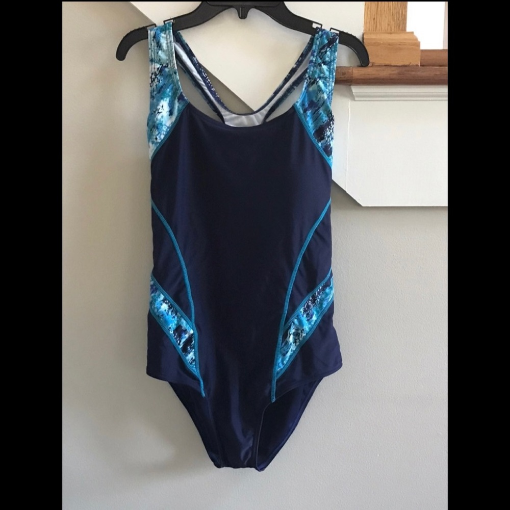 Speedo like racing one piece swimsuit. Built in lining.